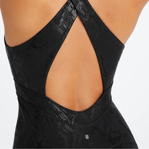 Fabletics Twist Front Oasis 7/8 DESIGNER Onesie Black Foil Snake SZ Large RARE - Picture 4 of 10